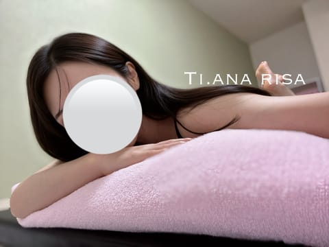 📢🤍

8/18（火）
⏰ 15:00 - 21:45

20（木）
⏰ 16:00 - 21:00

おはよーっ🌞
お