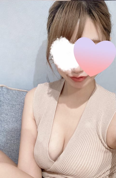 はいたい❤️
今日は久しぶりにお天気よき〜☺️
19時までmoremoreでお待ちしてます✨