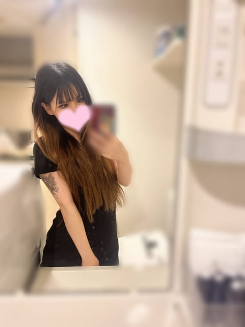 おはようございます☀️

この前は1年ぶりの出勤になるのに初めましてのお兄様 本指様も会いに来てくださりありがとうござい