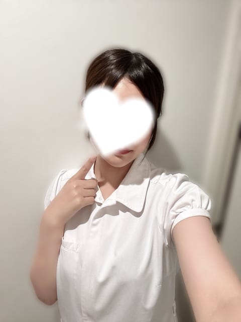 急遽ですが本日18:00~22:00出勤します➰
ルーム空いてて有難かったぁ
お陰で今日もお兄さん達を癒せますね🎶

施