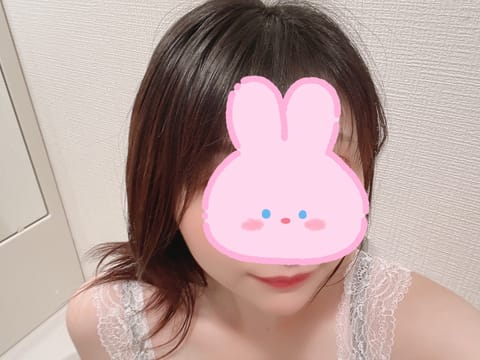 とってもお久しぶりです、さとみです🙌
本日0:00〜出勤です✨
お時間合うお兄様お待ちしております☺️