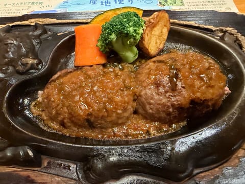 今日浜松に移動したのでお昼にさわやか食べた‼️🥩

すっごく久しぶりに食べたおいしかった

平日ですがこの後もお待ちして