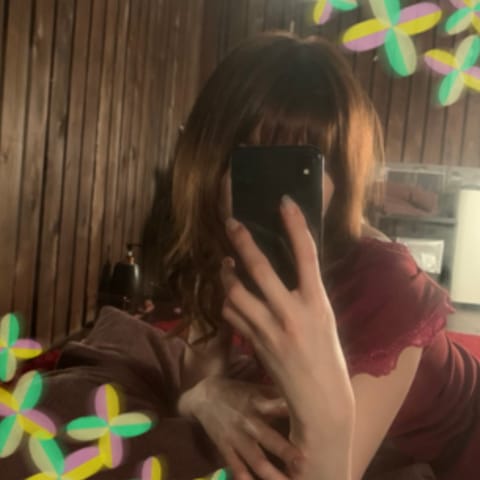 久しぶりに出勤してます✨
本日、13:00〜19:00ですo(･x･)/
予約の問い合わせお待ちしてます💓