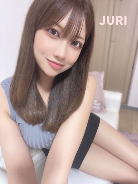 今日と明日、
沼津店で出勤追加しました💭🩶

なかなか沼津行けてなかったから
予定空けて出勤しちゃうよっ！

２日とも1
