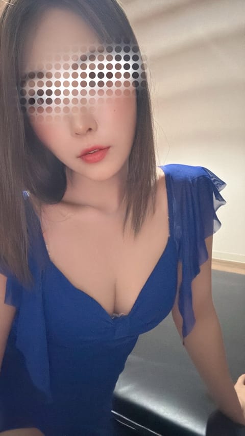 今日は広島にとって特別な日です。

いろいろな考え方はあると思いますが、あの日、いつもと変わらない一日が来ると信じていた