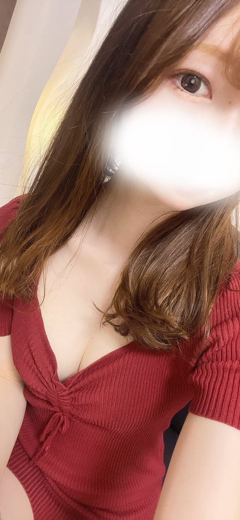 今日は渋谷でお待ちしてます！
13-18時です(˶> <˶)
寒いので気をつけてきてね！お部屋あたたかくして
