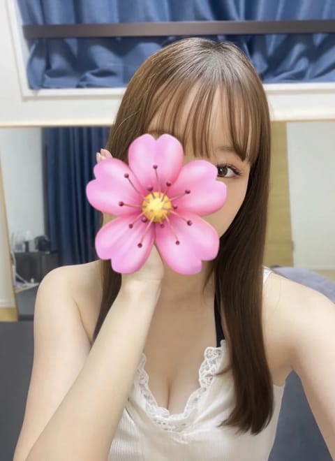 こんにちは、さくらです🌸

今日9/8は、17時まで出勤しています♡
久しぶりの神田のお部屋です✨
お仕事疲れた