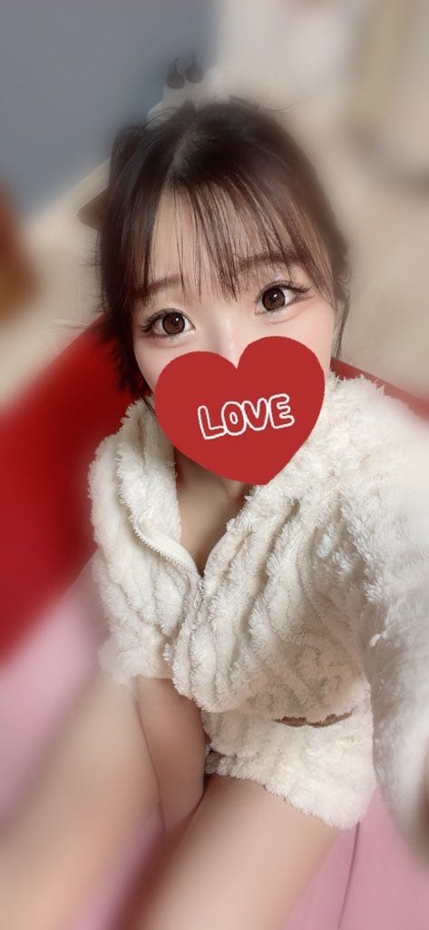 本日お部屋にいます😳❤️‍🔥