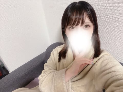 今夜出勤です🥰
最短ご案内　22:50〜🉑

癒しとドキドキの金曜日にしようね💓