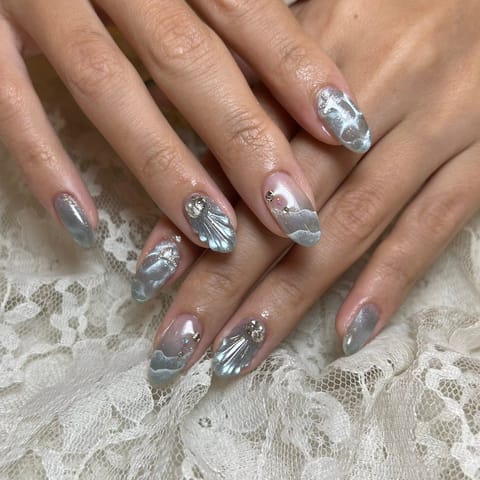 最近めいささんもネイル変えたので見てー🎶めっちゃ𝐒𝐮𝐦𝐦𝐞𝐫🎶