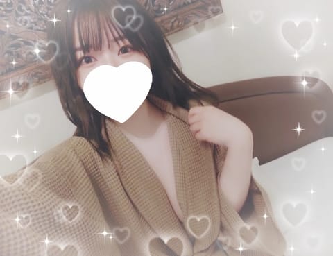 こんばんは🌙

ド平日とこんなお天気で心配でしたが☔
みっちり完売でした❣️
ありがとうございます🫶🏻🩷

明日は15~