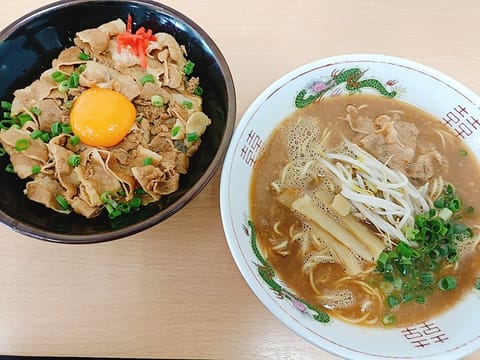 本日もリピーター様
ありがとうございます🥺🤍
X見てきてくれてありがとう🥰

マッサージ屋のお姉さんに
勧められたたらい