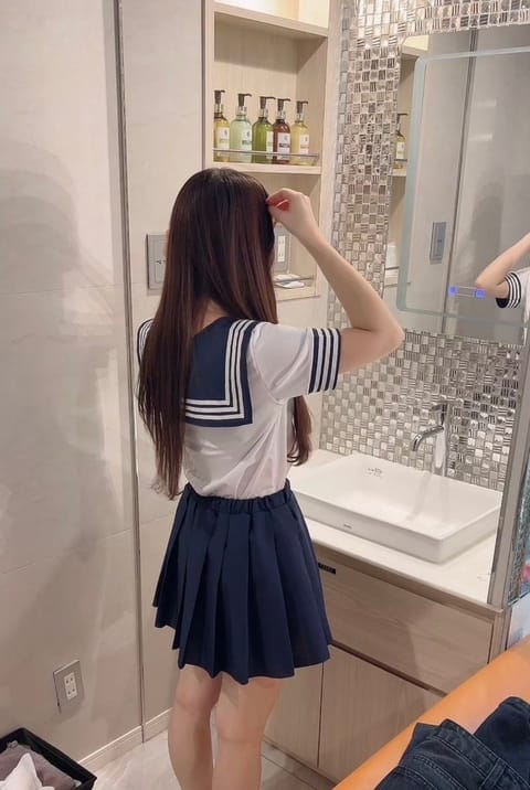 お久しぶりです💓

今週土曜日19日16:00-出勤してます✨️

お時間あったらお待ちしてます🌟
