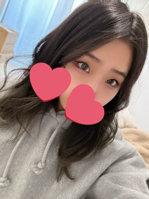 今週ちょっとおやすみ多くてすみません🙇🏻‍♀️
おじいちゃんの体調が悪くて
自分の家になかなか帰れず
おやすみにしていた