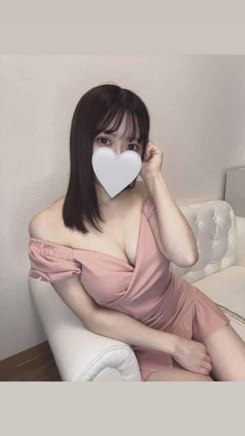 おはようございます☀️
本日14時〜23時出勤してますっ(*´˘`*)♡

１週間頑張った疲れあすかが沢山癒しちゃうので