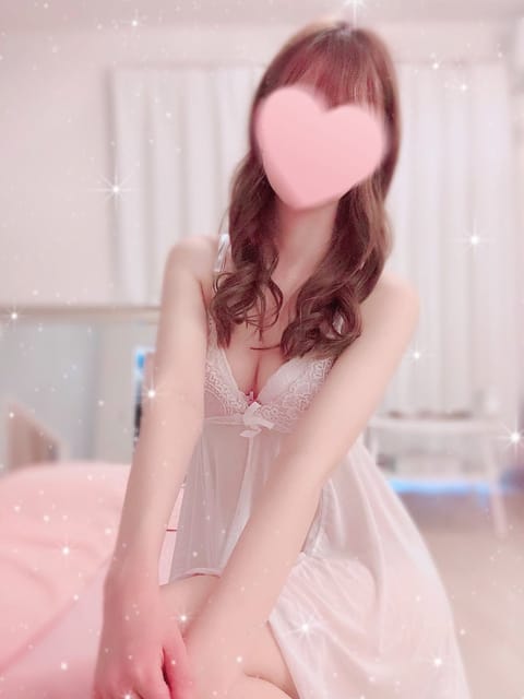 こんにちは💐

昼間はまだまだ暑いですね🥵

本日12:00〜20:00
川口るーむにいます🎀

一緒にゆっくり涼みませ