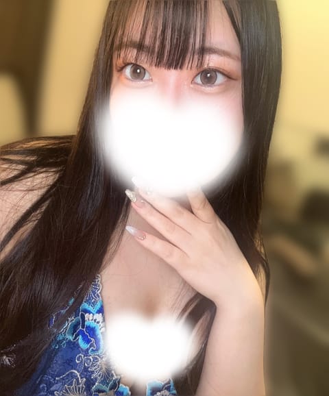 花粉すごすぎて目薬ないと目が充血する🥲
土日もしゅだよ～❣️