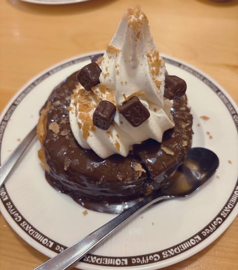 コメダ界隈🫶🏻💕
ずっと楽しみにしてたの~‼︎

期間限定のキットカットのシロノワール✨

美味しすぎたのでみなさんもぜ