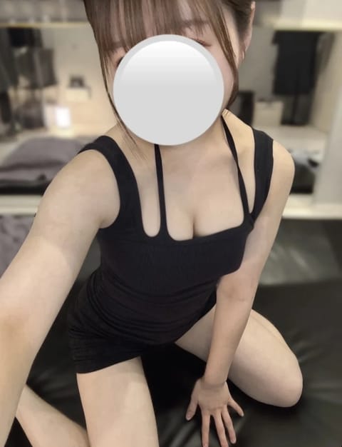 お疲れ様です✨
27日28日31日神田ルームで出勤しています💍

27日(木)
19:30-21:30🈵
21