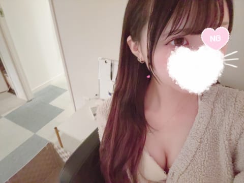 今週、来週の出勤日以下です⤵︎ ︎♡

6/15 (日) 12-20
6/19 (水) 12-20

DMでもご予約お待