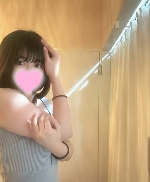 こんにちは！！

スタートから予約ありがとう御座います🙇‍♀️

仕事終わりにでも会いに来てくれたらうれしいです🥰

疲