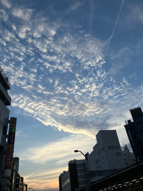 綺麗な飛行機雲撮れた！

今日も楽しい1日だった🥰
みんなも暑い中お疲れ様！！💓