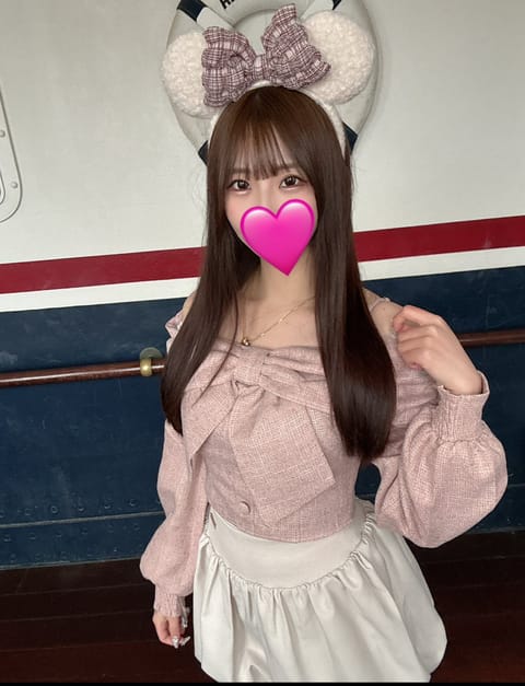 本日19：00〜5：00で出勤です🙇💕

なんか今日、会えたらいい日な気がする🥺
近くでゆっくり過ごせたら嬉しいな🩷
ふ