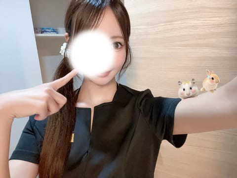 おはよう〜
12:00~出勤です⭐️

今日もあっつい！🫠💧

ご予約してくださってる紳士様🫶🏻
ありがとうございます🙏