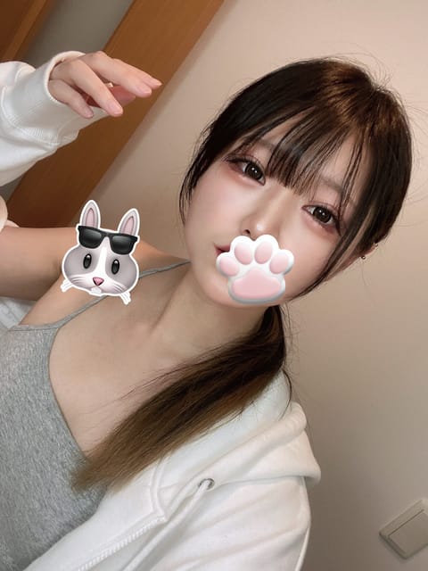 このお時間まで来てくれたお兄さん方ありがとう😭🤍
皆さま優しくてれいさは幸せです( ¨̮ )💕

引き続き3時までよろし