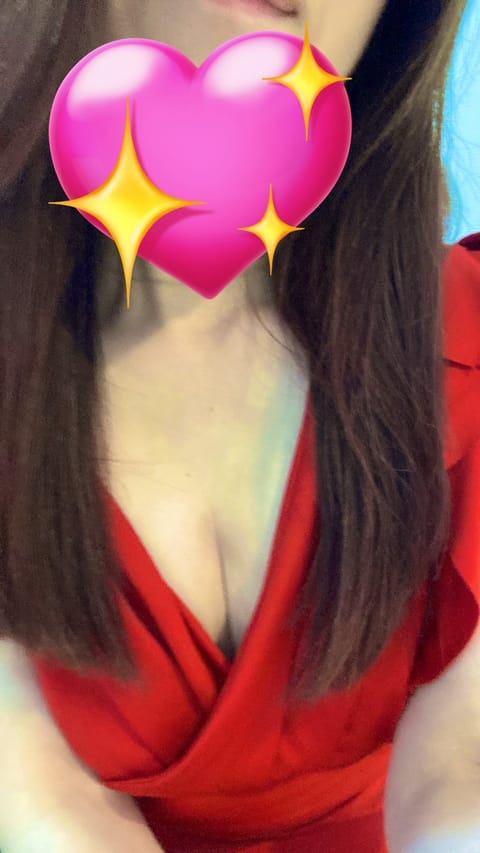 本日24:00-ラストです🩷次回13(水)10-19と16(土)24-ラストです😀暖かいオイルマッサージで癒されませんか