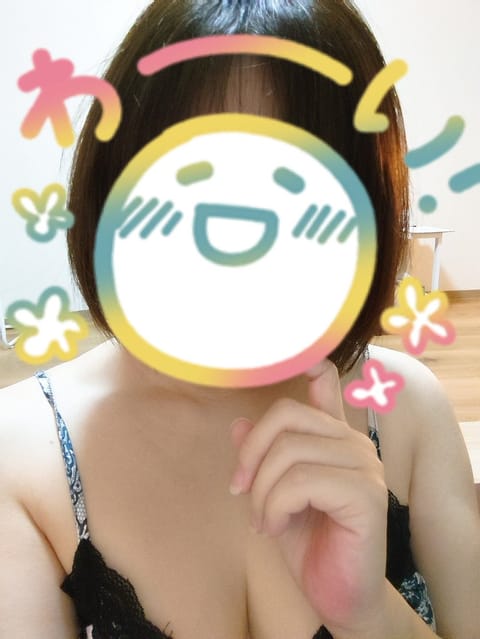 おはようございます(˶ᐢωᐢ˶)

本日10時~16時出勤しています🎶

今日も暑いですね꜀(  ꜆-ࡇ-)꜆ｱﾁｲ
ド