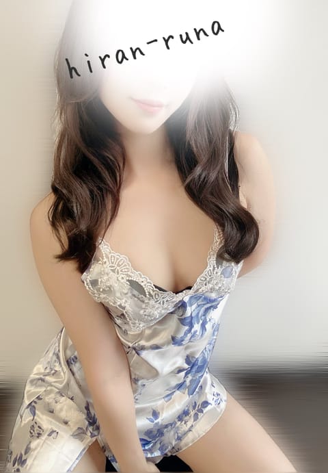 るな出勤です🌙｡:ﾟ･

5月ラスト出勤❤︎₍ᐢ·͈༝·͈ᐢ₎
ご予約もありがとうございます🫶

22時までお待ちしてお