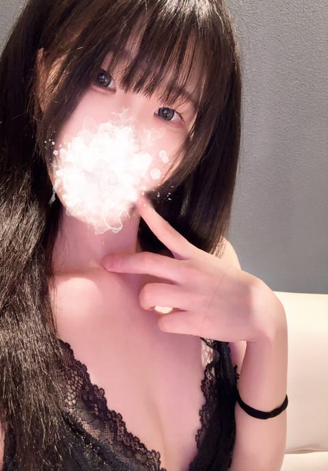 出勤しました〜！

セブンのスムージー飲もうと思ったら機会故障しててショックでした（ ᵕ̩̩ ᵕ̩̩ ）

本日は24時