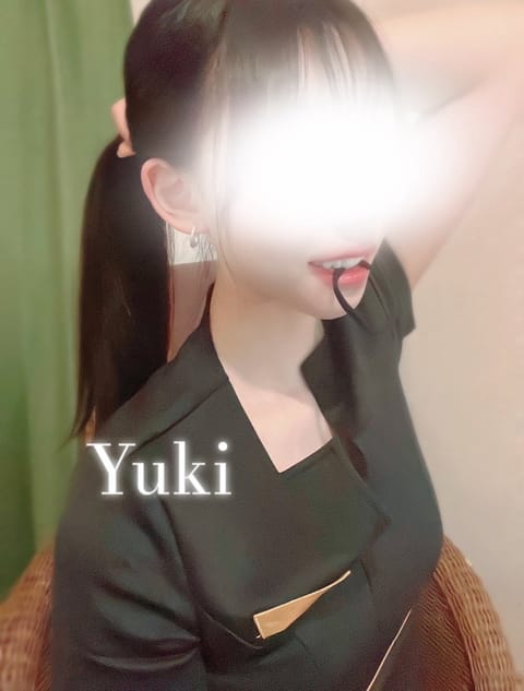 今日は夜遅くまでいるよ〜☺️🌙

一緒にまったりしない？😚