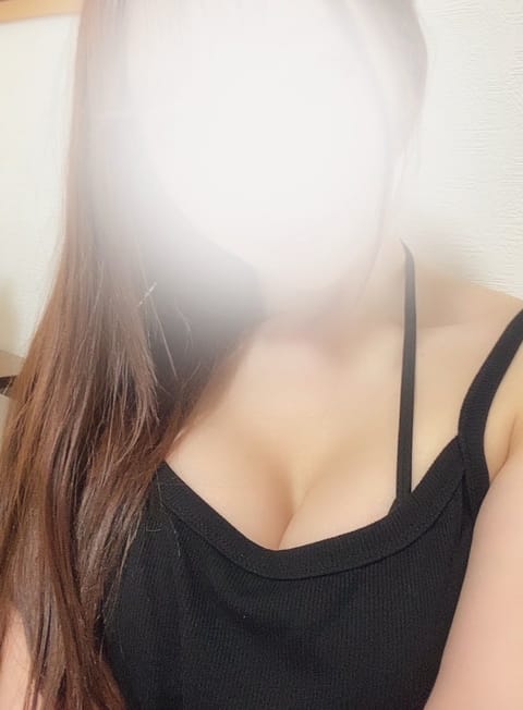 今日はお休み明けの出勤🩷

スタートから予約入っててとっても嬉しい☺️
来てくれたお兄さん、ありがとうございました(*^