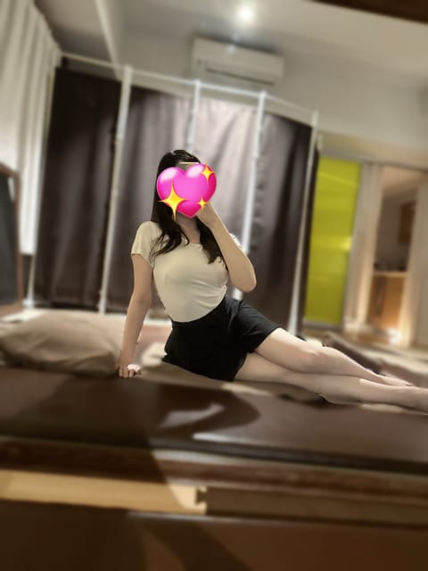 来週の出勤予定です💭

10/28(火)23-27    銀座
10/30(木)12-18     中目黒
10/31(