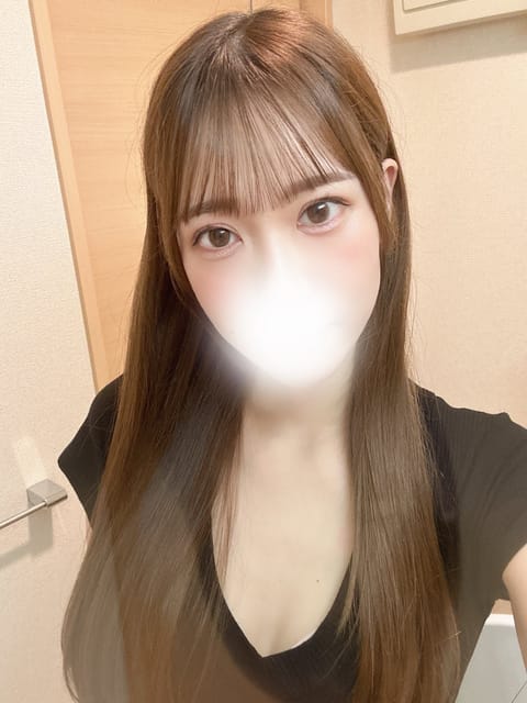 今日は20時〜5時で出勤になります☺️
華金はっちゃけましょ〜⬆️（笑）
まってます🎶