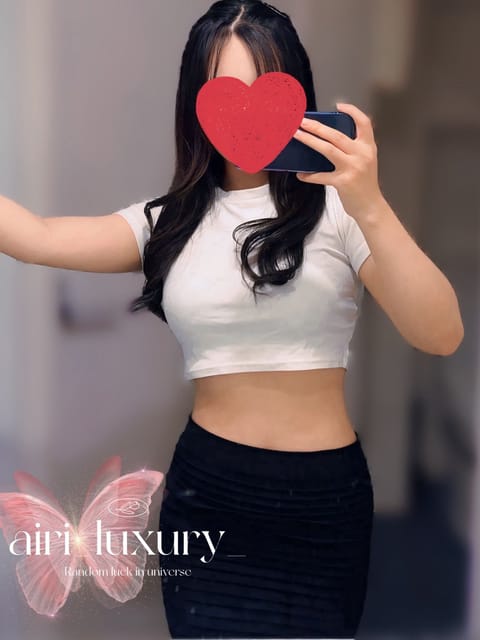 お久しぶりです♪あいりです🍒
明日から2日間上野にいます☺️
暑い日は涼しいお部屋でまったりしませんか❔🩵ご予約お待ちし