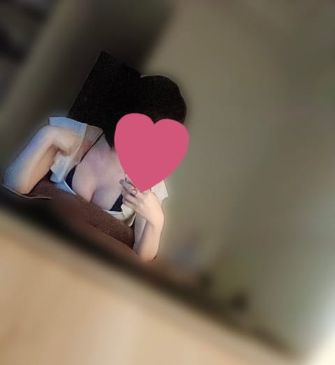 今日、明日と立川にいます🙋‍♀️
本日14時15分から1枠
明日11時45分から1枠
のみ空いています✨