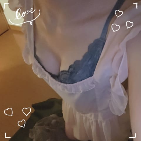 先ほどは延長ありがとうございました❤️
最初から最後までお顔もスタイルも
お褒めいただき嬉しかったです🌈
今すぐのご案内