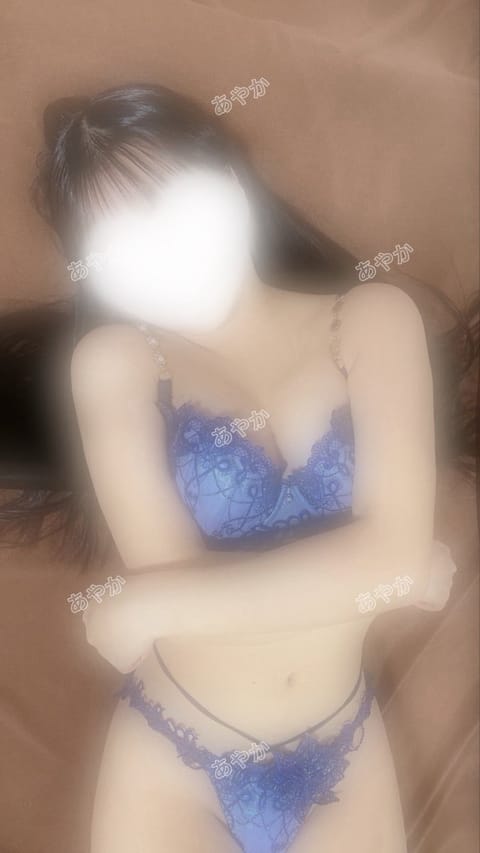 最高の体の癒し時間って気になりません
か？？🙄🙄
元エステティシャンの超濃厚本格
マッサージとろとろ密着施術🫧💖
美容系