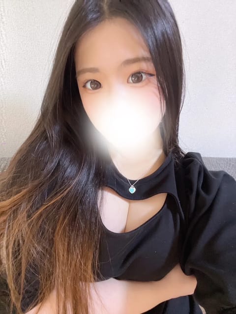 本日も13時から3時までいてます💫
ショートコースでも十分すぎるくらい楽しめます🎶
たくさん会いにきてね🪄♡

#千葉メ