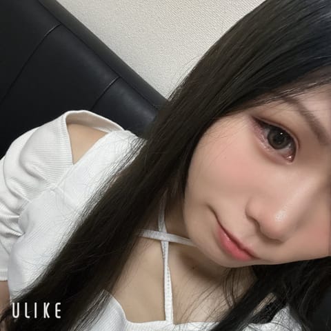 おはようございます☔✨

里美れんです♪

本日もルーム到着しました〜✨️
10:00~18:00@五反田

あいにくの