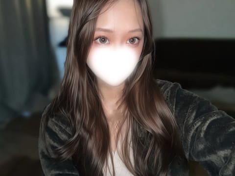 こんにちはー！めいです🎀

本日も12:00〜20:00で出勤してます。

本指名様の事前予約もありがとうございます💕予