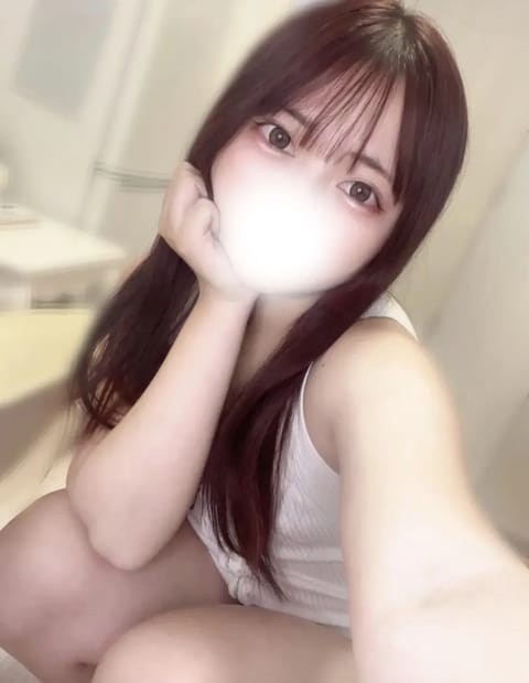 こんばんは🌛本日【17-27】でいます💭先日は12-3のロングにも関わらず🈵枠ありがとうございました😭本日もお時間合うお