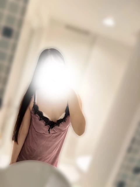 おはようございます🍒20時までいます！
今日はいつもより涼しく感じてうれしい🍀

ラスト枠姫予約ありがとうございます🩵
