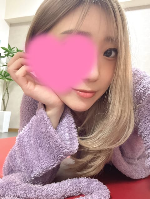 出勤してます🥰
最終は18:30です！待ってるね！