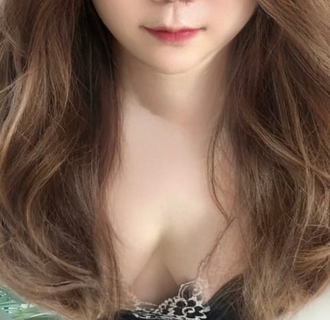 先日はご来店頂き、ありがとうございました。大切なお時間を共に過ごせましたこと、とても嬉しく思っております。心安らぐひとと