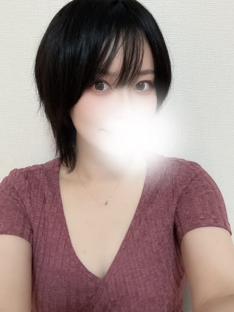12-13半🈵
13.50〜🈳

本日出勤延長しました✌️😃新橋にいます！