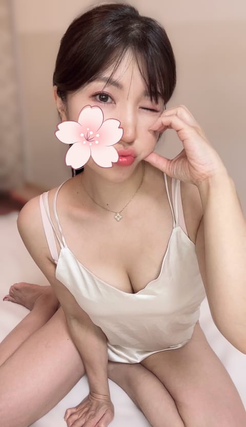 今日も素敵なお兄様方♡
ご来店ありがとうございました💖
出会いに感謝です💖

気持ちいいマッサージとドキドキ体験💓
受け